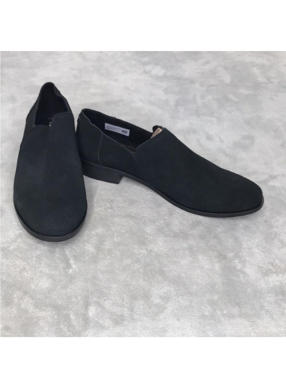 Toms Women's Shay Low in Black Suede Size 9.5